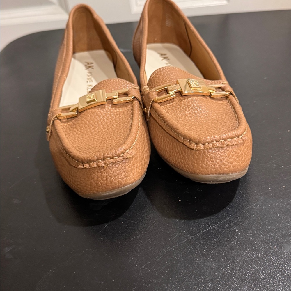 Anne Klein Tan Loafers with Gold Detail NWOT